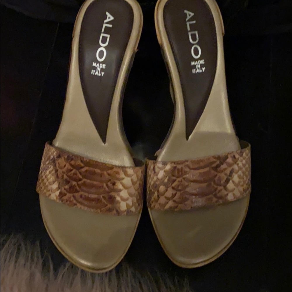 Aldo wedges